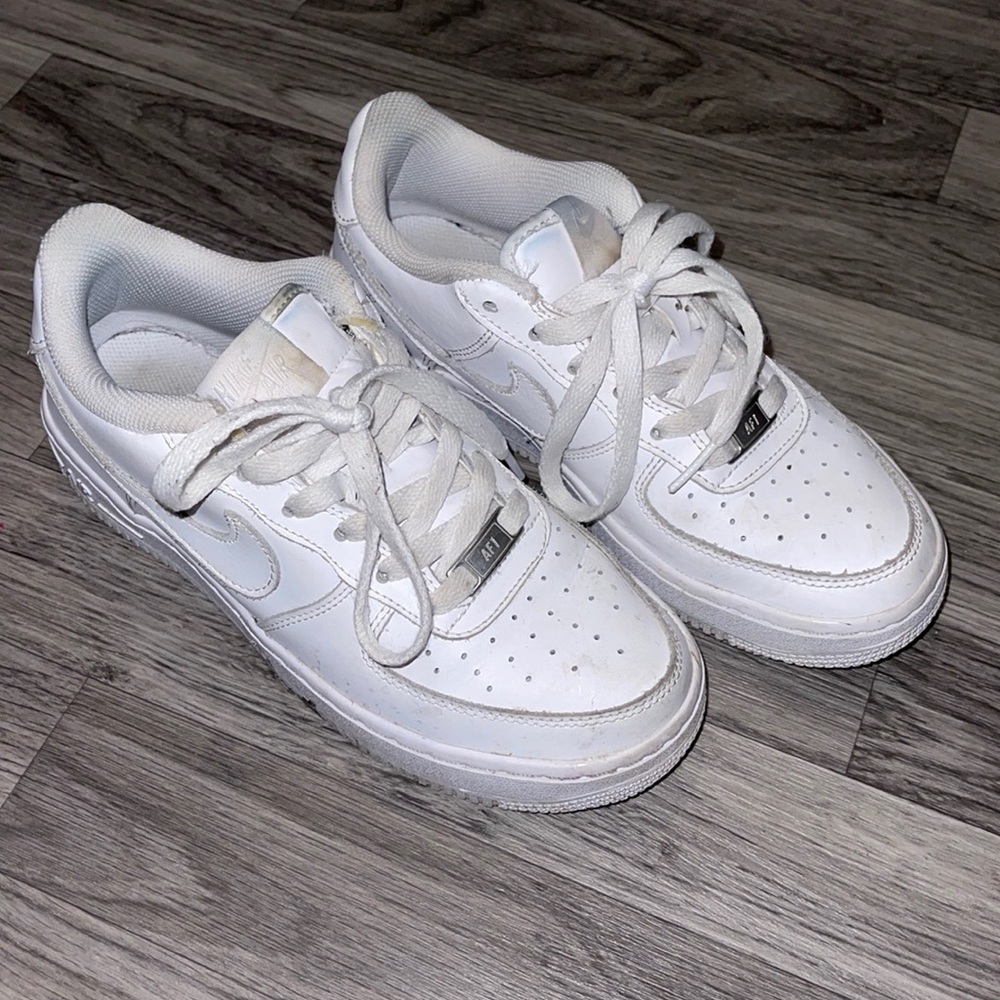 Kids white Air Force 1’s
